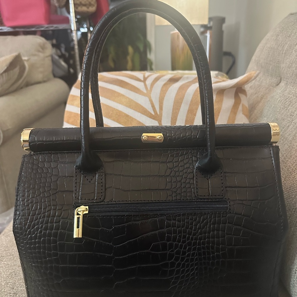 NOT FOR SALE. POSHMARK IS BRINGING BACK LISTING THAT I HAVE SOLD. - Picture 13 of 13